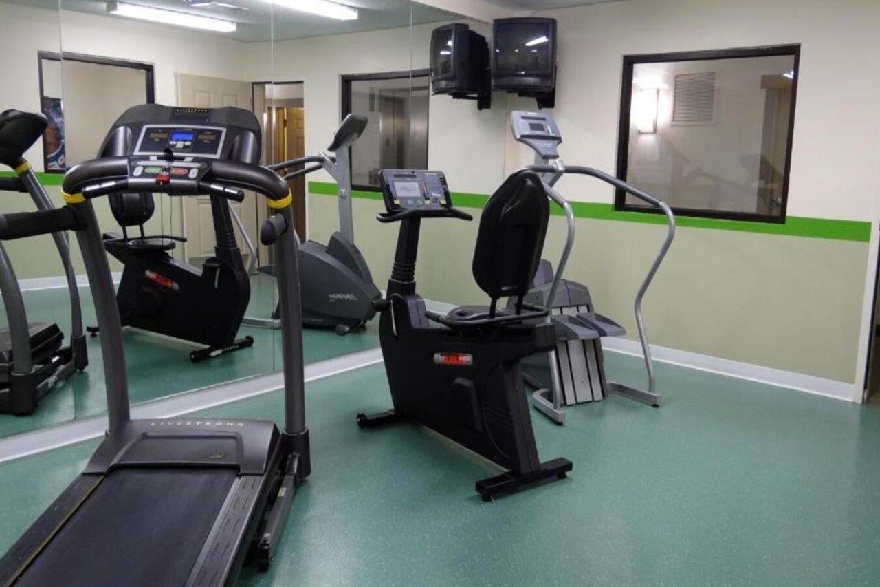 Extended Stay America Select Suites - Raleigh - Rtp - 4610 Miami Blvd Durham Bagian luar foto