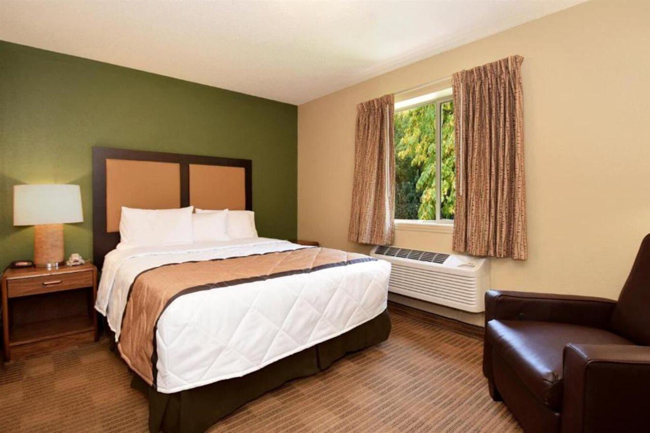 Extended Stay America Select Suites - Raleigh - Rtp - 4610 Miami Blvd Durham Bagian luar foto