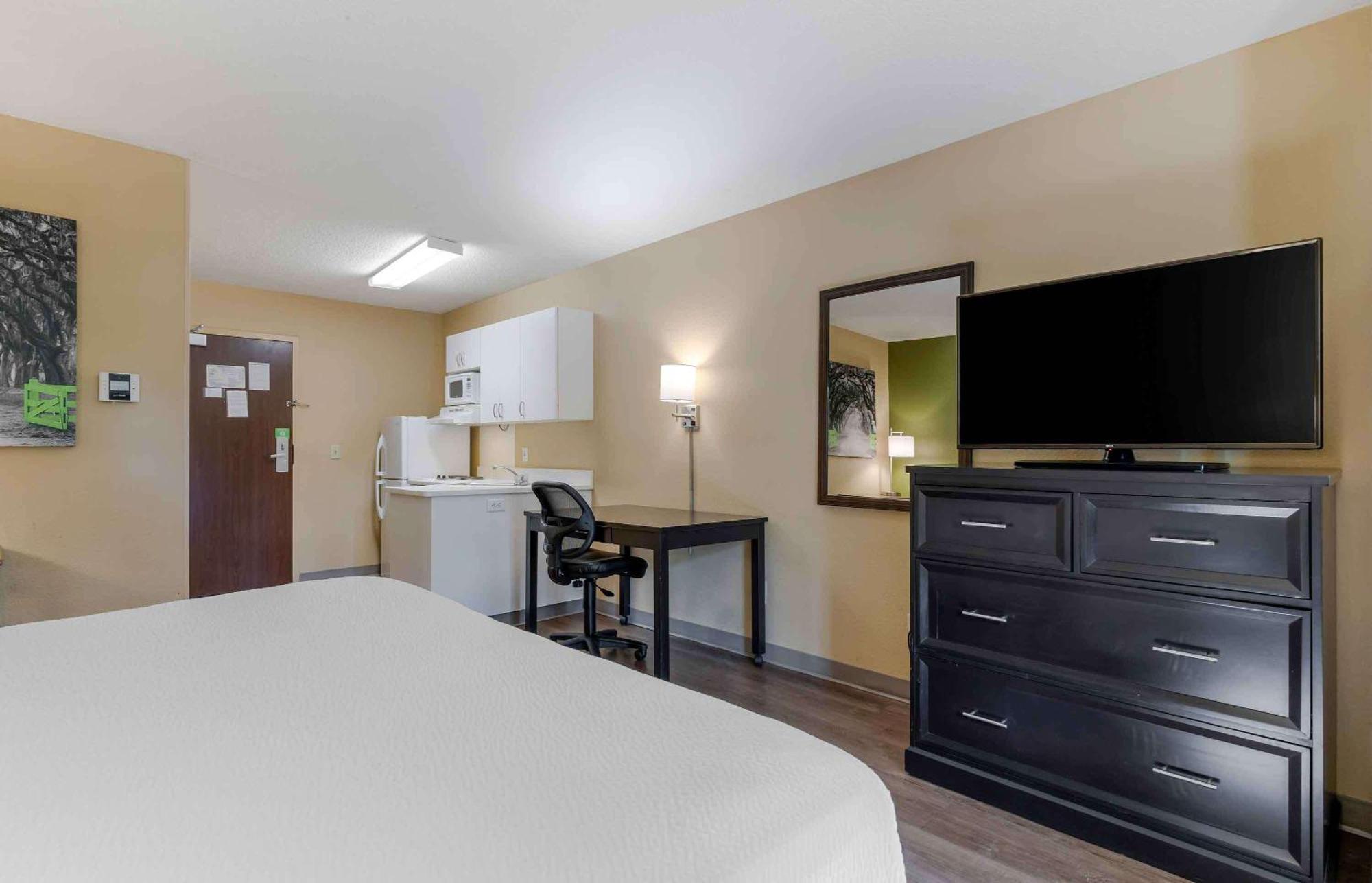 Extended Stay America Select Suites - Raleigh - Rtp - 4610 Miami Blvd Durham Bagian luar foto
