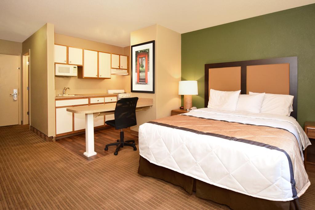 Extended Stay America Select Suites - Raleigh - Rtp - 4610 Miami Blvd Durham Bagian luar foto
