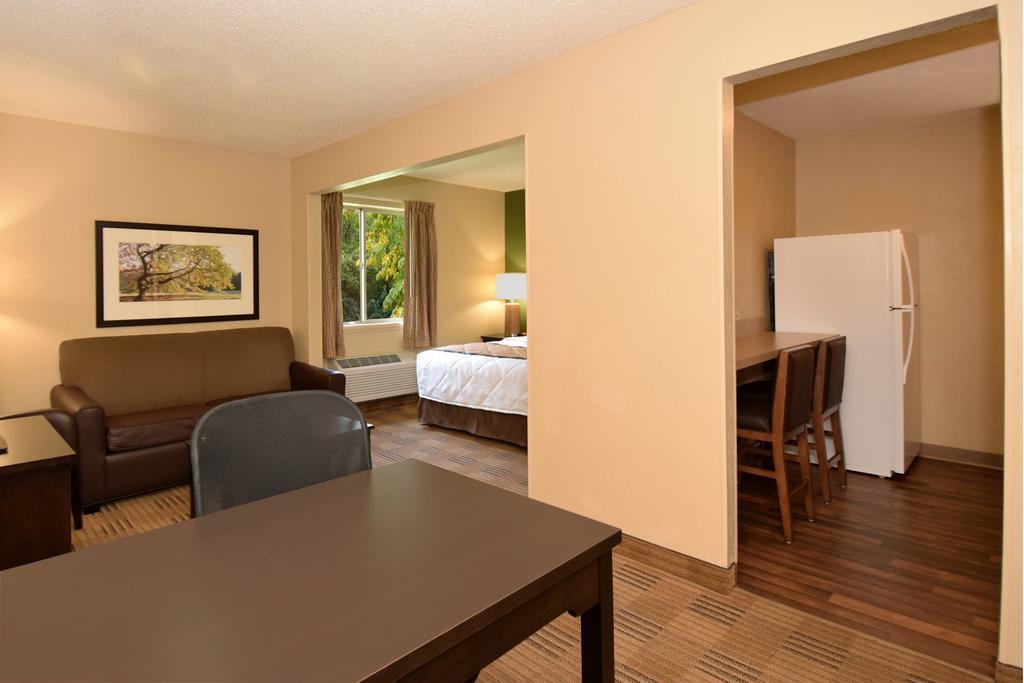 Extended Stay America Select Suites - Raleigh - Rtp - 4610 Miami Blvd Durham Bagian luar foto