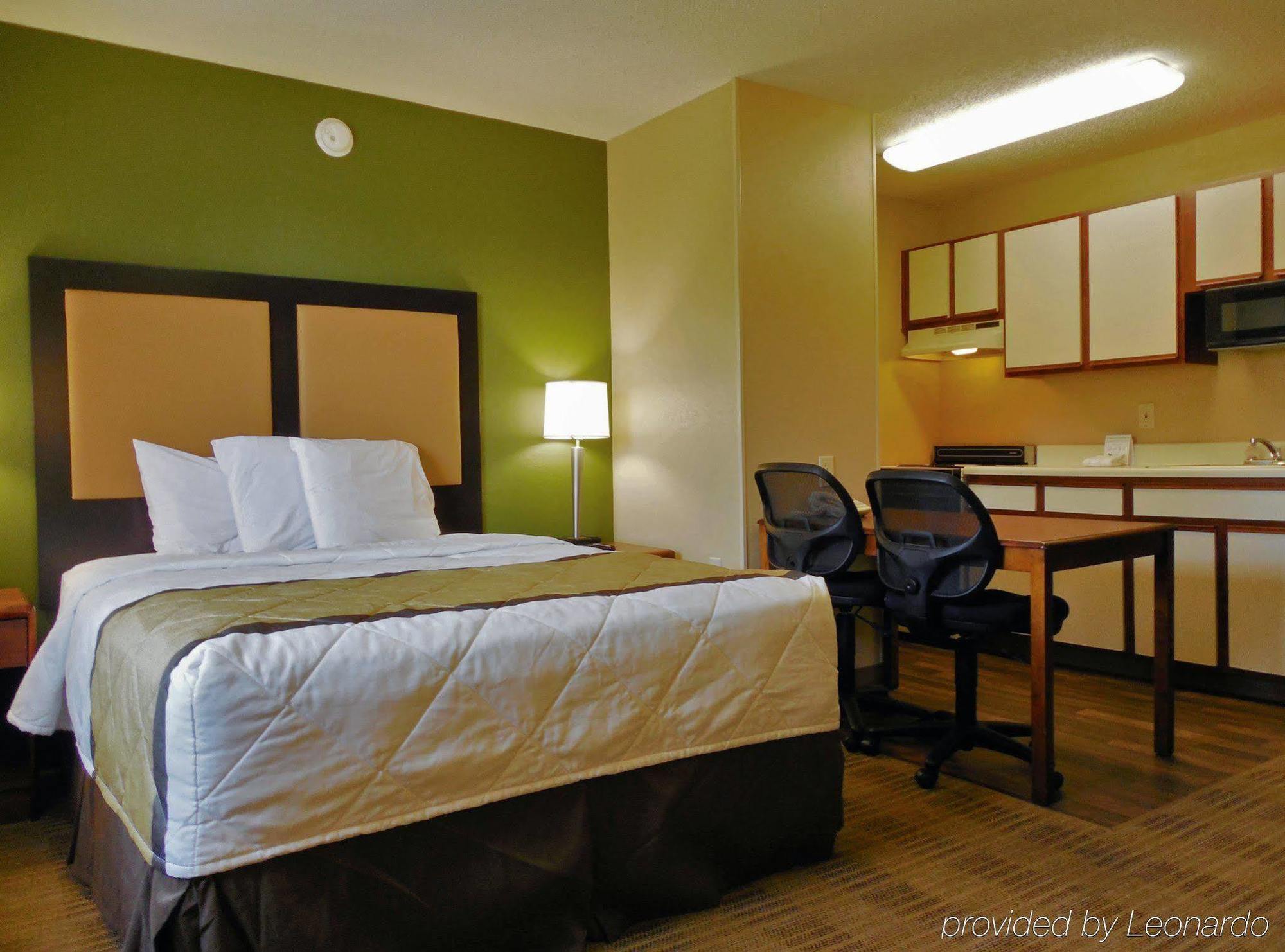 Extended Stay America Select Suites - Raleigh - Rtp - 4610 Miami Blvd Durham Bagian luar foto