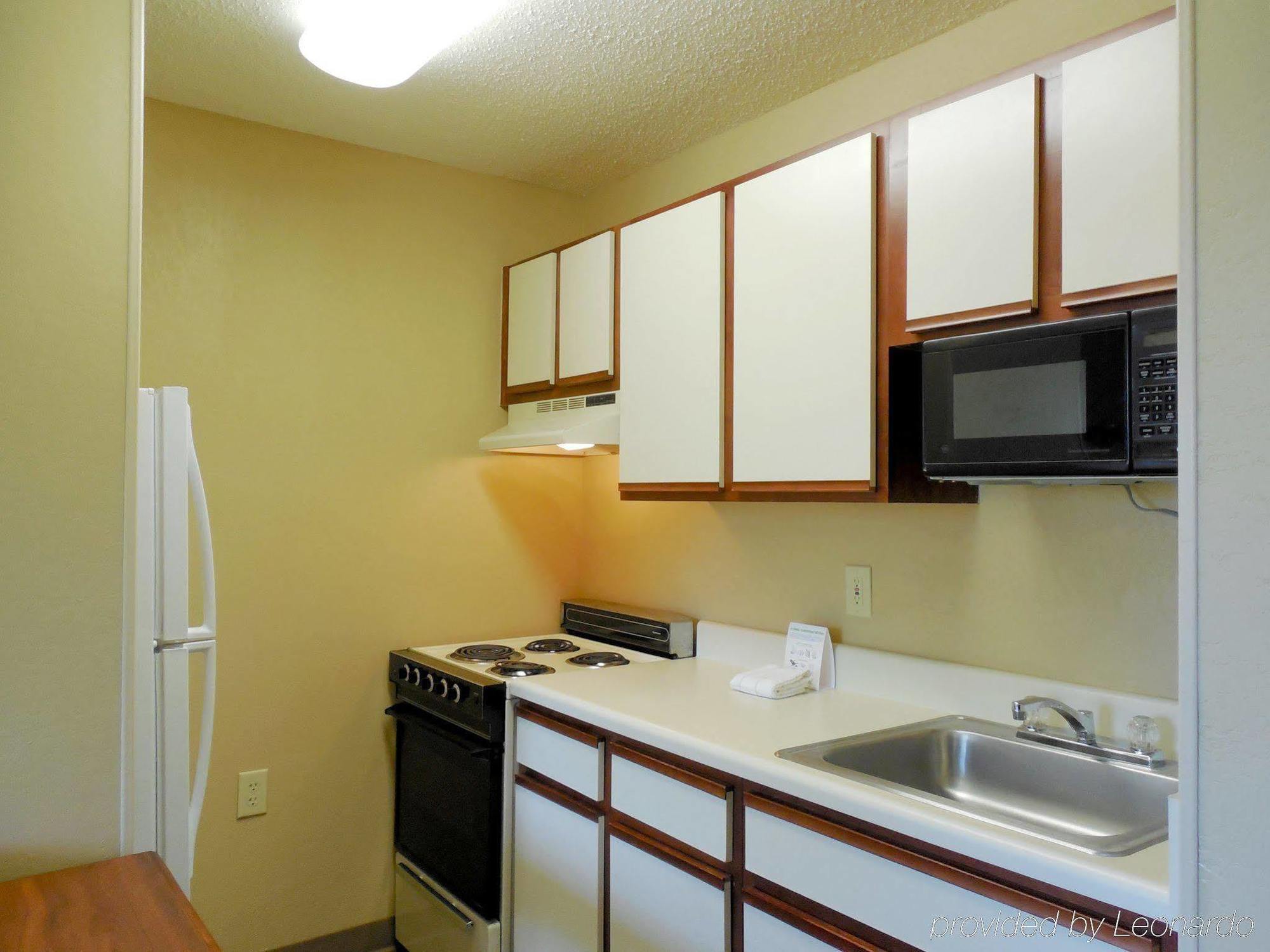 Extended Stay America Select Suites - Raleigh - Rtp - 4610 Miami Blvd Durham Bagian luar foto