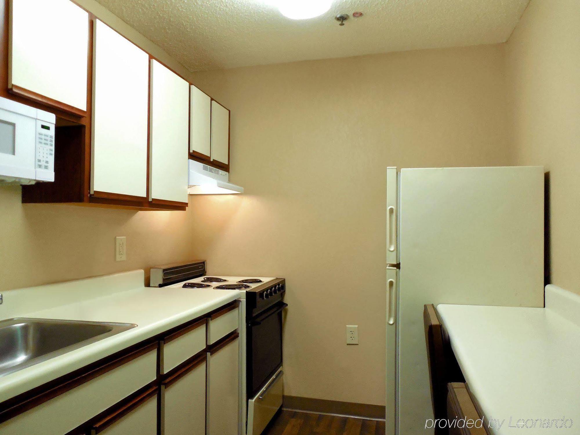 Extended Stay America Select Suites - Raleigh - Rtp - 4610 Miami Blvd Durham Bagian luar foto